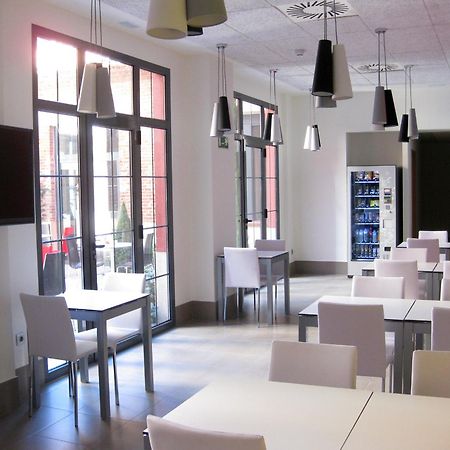 The Book Factory Hostel Valladolid Bagian luar foto