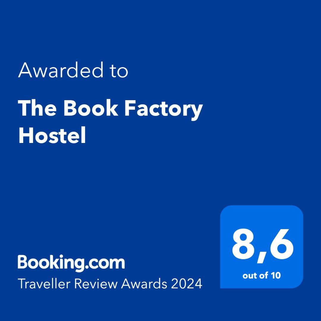 The Book Factory Hostel Valladolid Bagian luar foto