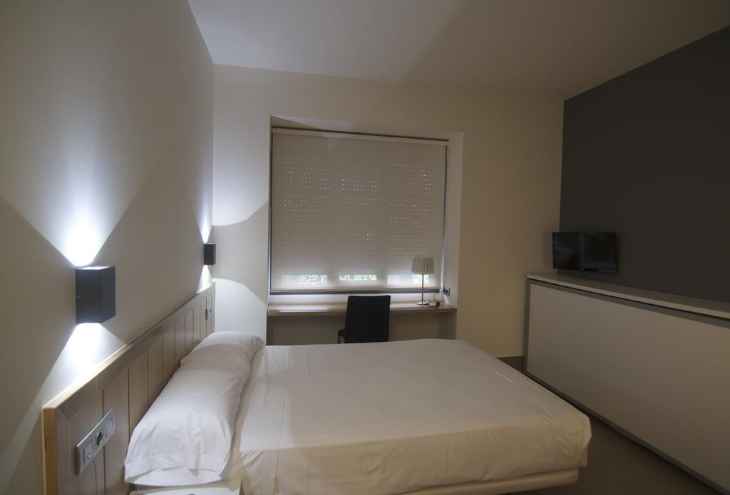 The Book Factory Hostel Valladolid Ruang foto
