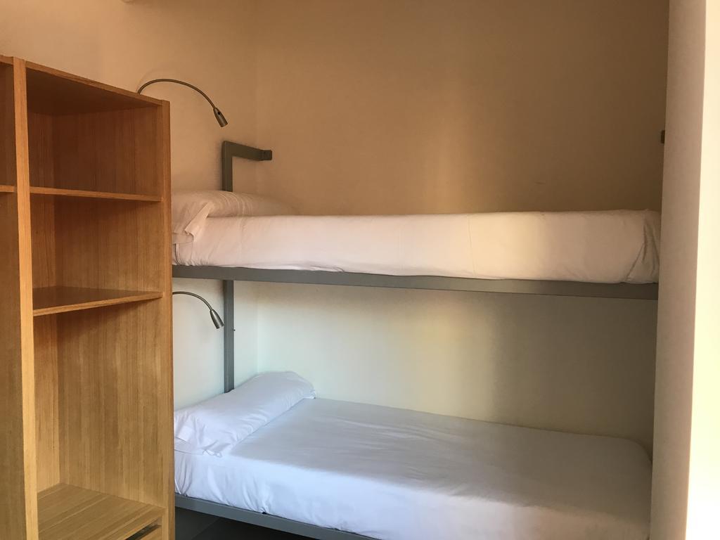 The Book Factory Hostel Valladolid Bagian luar foto